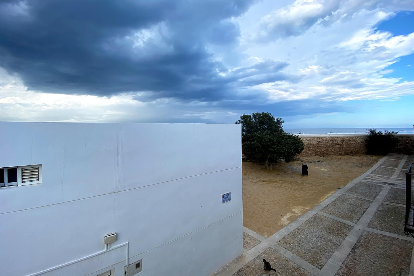 Habitación Cuádruple con Salón - Vistas · Nuevo Masín